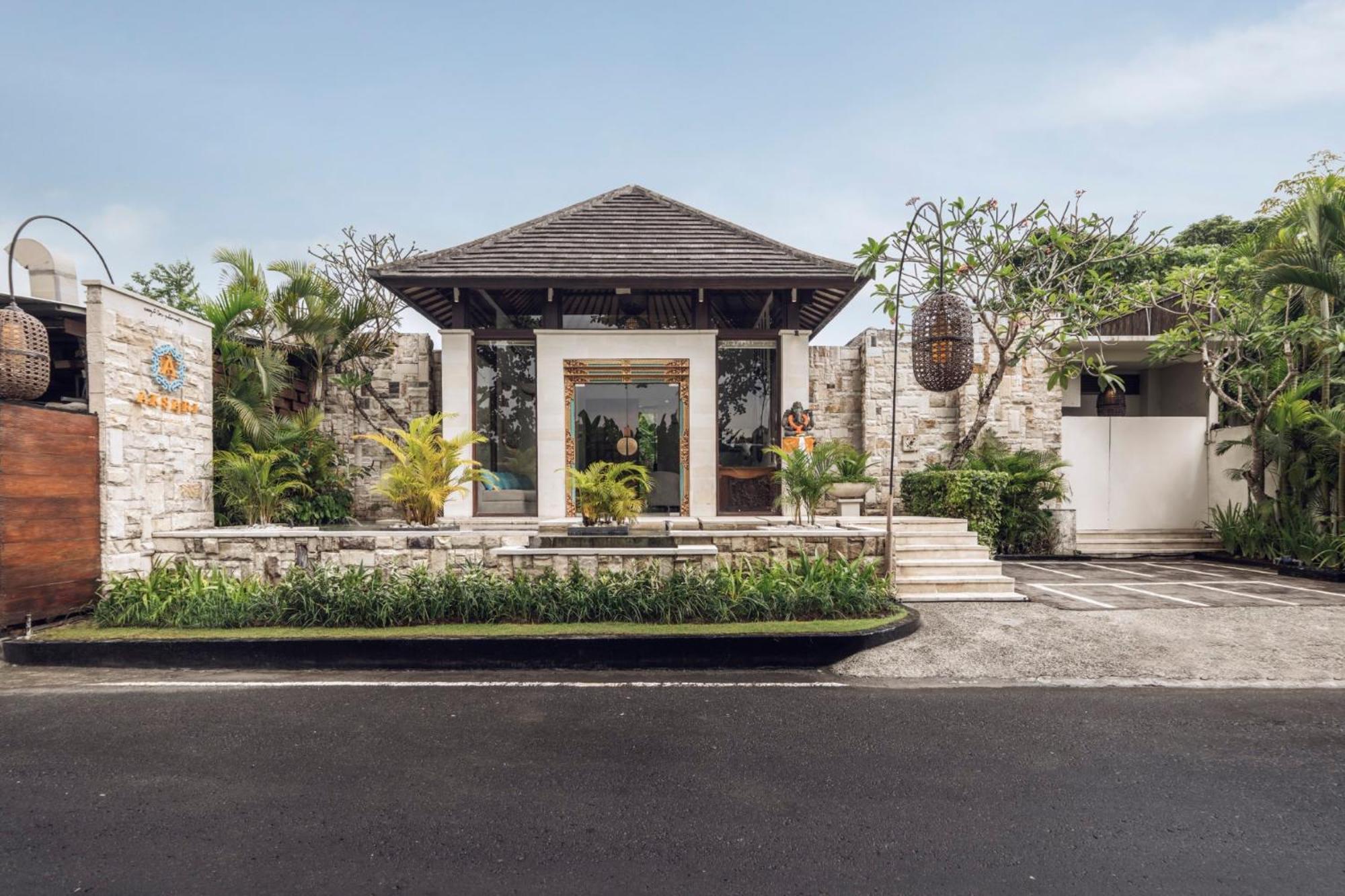 Royal Smart One Bedroom Villa with Private Pool & Jacuzzi